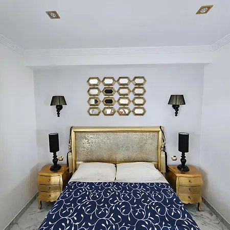 Club Atlantis 148 - One Bed * Адехе